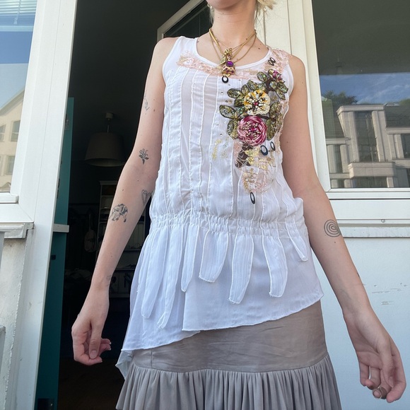 Y2K white floral top - Picture 2 of 4